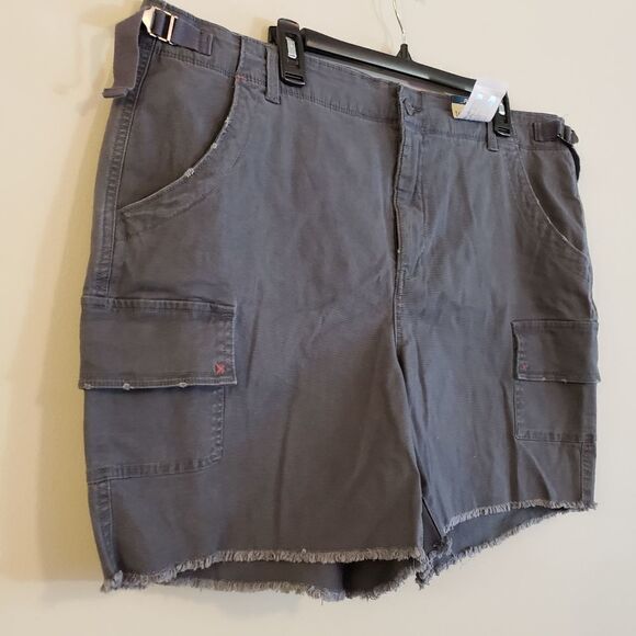 TERRA & SKY HIGH RISE UTLILTY CARGO SHORTS NWT SIZE 18W BLUE GRAY COLOR - Picture 2 of 8